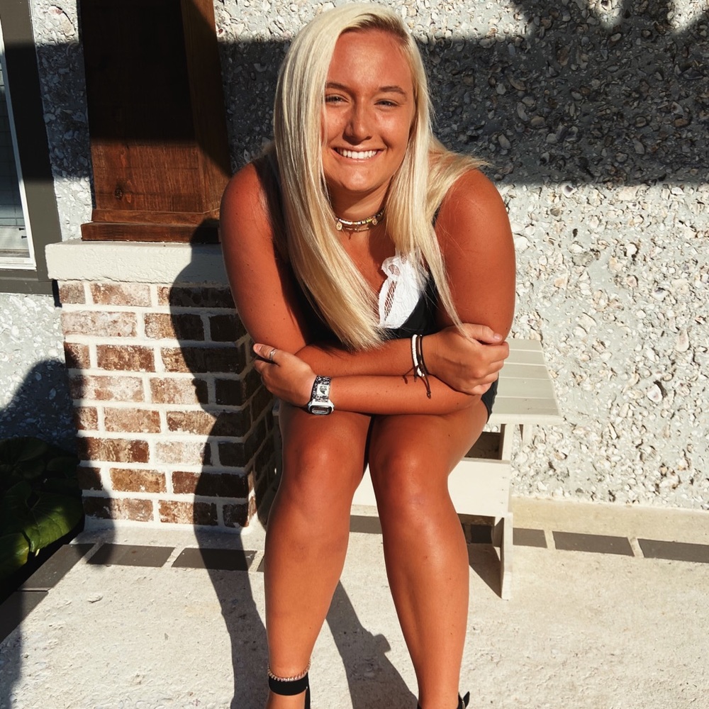 Meet your Posher, Anna